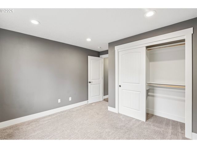 2238 Se 130TH Ave, Portland, OR 97233