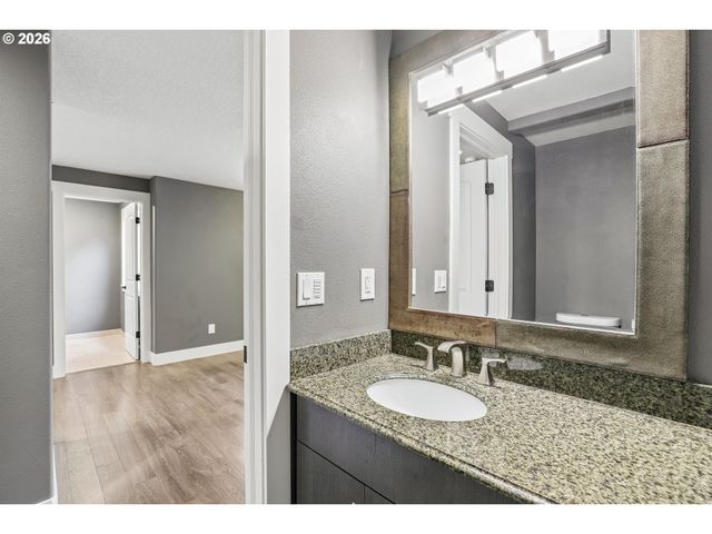 2238 Se 130TH Ave, Portland, OR 97233