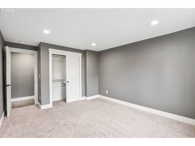 2238 Se 130TH Ave, Portland, OR 97233