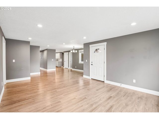 2238 Se 130TH Ave, Portland, OR 97233