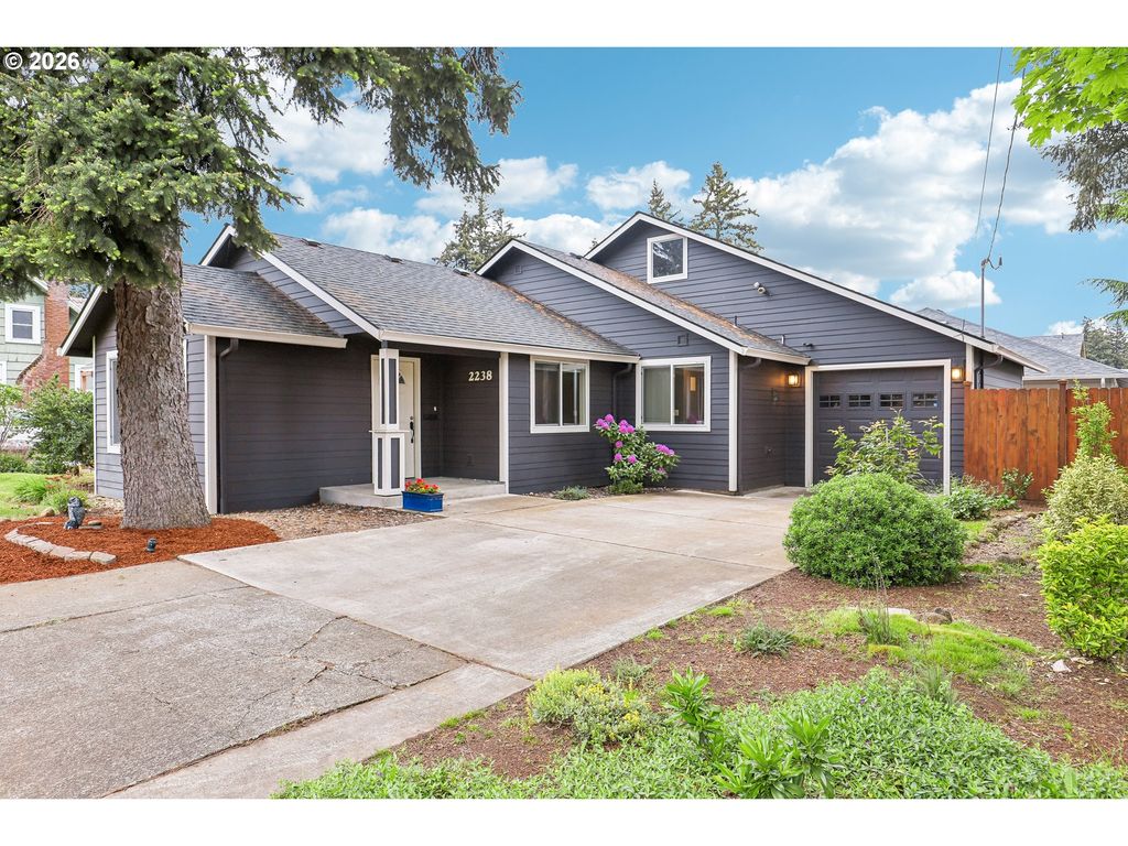 2238 Se 130TH Ave, Portland, OR 97233