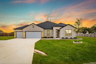 127 Arched Oak, Floresville, TX 78114