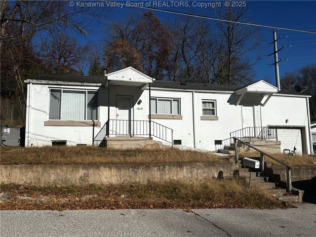 1842 Oakridge Drive B, Charleston, WV 25311