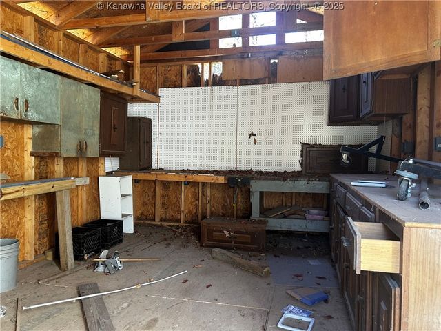 1842 Oakridge Drive B, Charleston, WV 25311