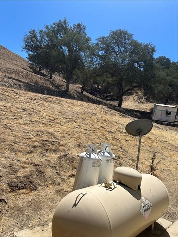 77517 Lowes Canyon Road, San Miguel, CA 93451
