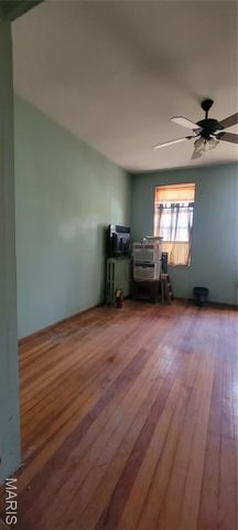 8212 Pennsylvania Avenue, St Louis, MO 63111