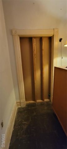 8212 Pennsylvania Avenue, St Louis, MO 63111