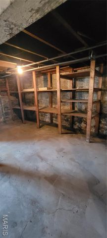 8212 Pennsylvania Avenue, St Louis, MO 63111