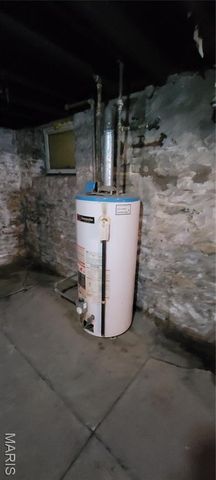 8212 Pennsylvania Avenue, St Louis, MO 63111