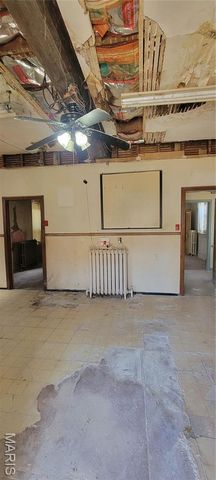 8212 Pennsylvania Avenue, St Louis, MO 63111