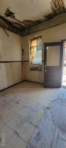 8212 Pennsylvania Avenue, St Louis, MO 63111