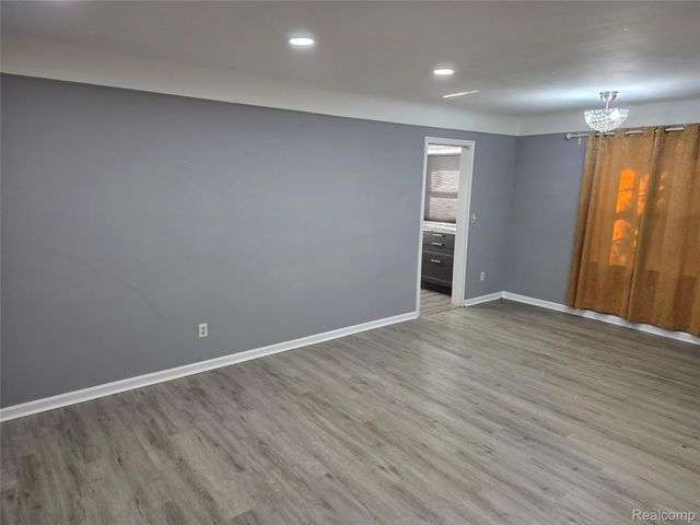 8960 Arnold Avenue, Redford Charter Township, MI 48239