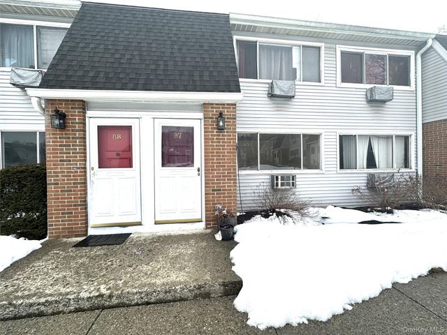 2740 South Road B7, Poughkeepsie, NY 12601