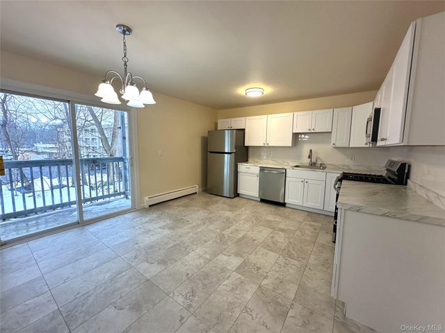 2740 South Road B7, Poughkeepsie, NY 12601