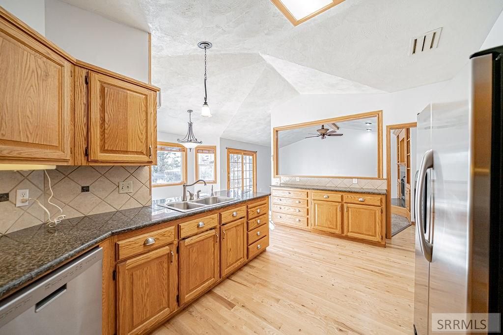 Image 13 of property listing at 1284 Tipperary Court, Idaho Falls, ID 83404