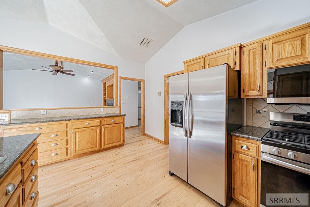 Image 14 of property listing at 1284 Tipperary Court, Idaho Falls, ID 83404