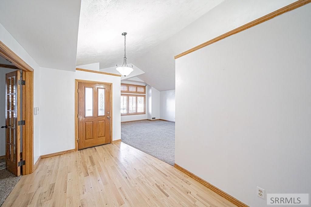 Image 4 of property listing at 1284 Tipperary Court, Idaho Falls, ID 83404