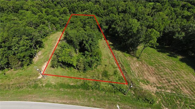 16 Gordon Hollow Drive, Bella Vista, AR 72715