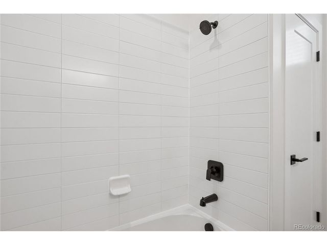 5581 Callaway Garden Dr, Elizabeth, CO 80107