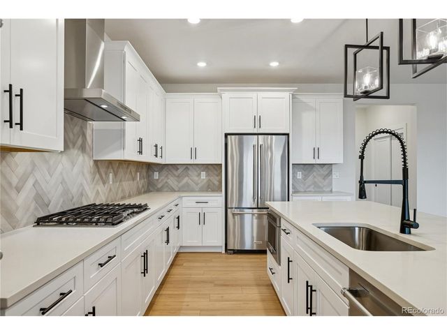 5581 Callaway Garden Dr, Elizabeth, CO 80107