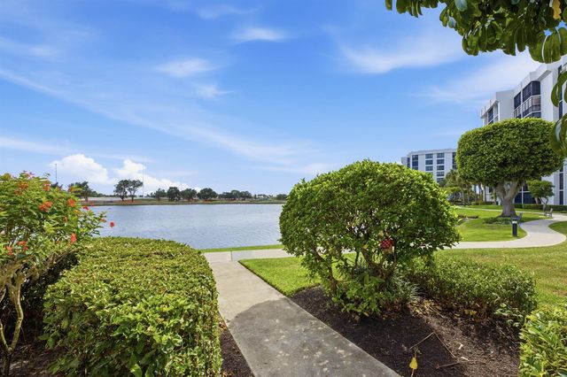 7768 Lakeside Boulevard 515, Boca Raton, FL 33434