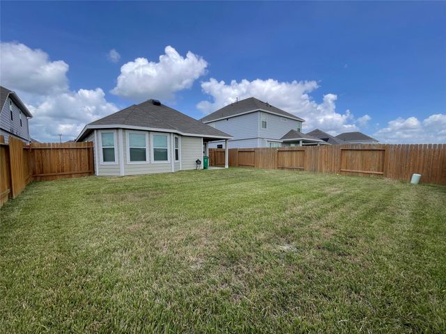 6515 James Michael Drive, Rosharon, TX 77583