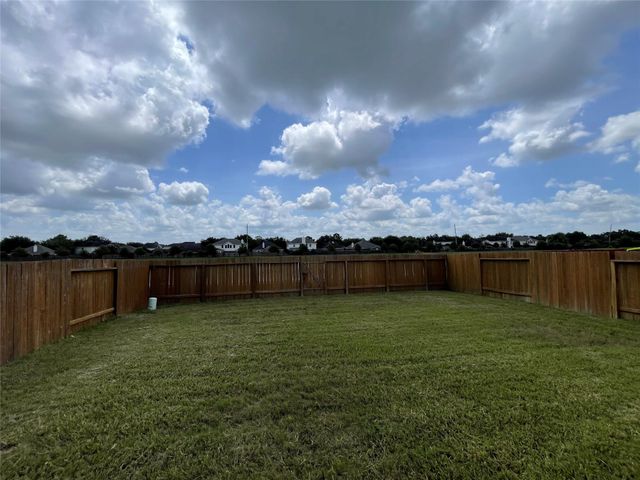 6515 James Michael Drive, Rosharon, TX 77583