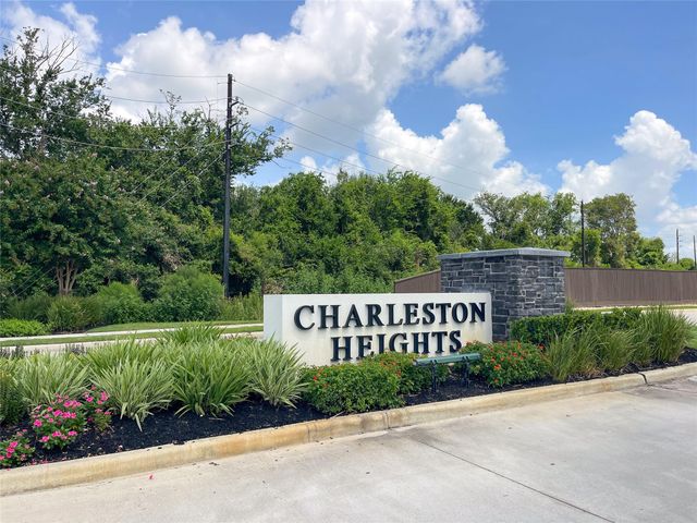 6515 James Michael Drive, Rosharon, TX 77583
