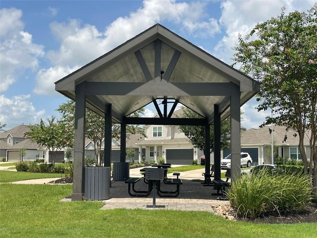 6515 James Michael Drive, Rosharon, TX 77583
