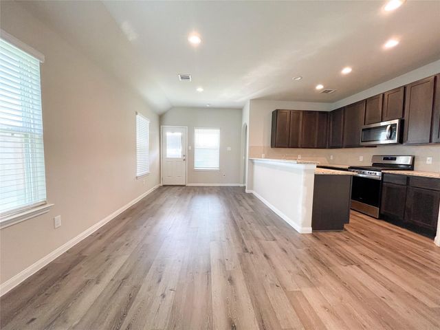 6515 James Michael Drive, Rosharon, TX 77583