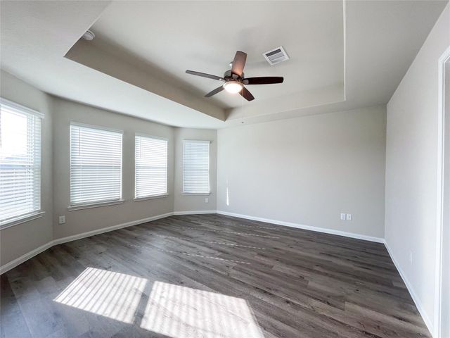 6515 James Michael Drive, Rosharon, TX 77583