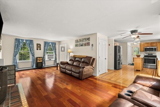 530 Chestnut Hill Road, Millville, MA 01529
