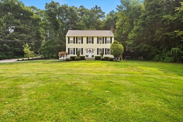 530 Chestnut Hill Road, Millville, MA 01529