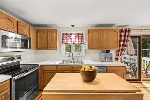 530 Chestnut Hill Road, Millville, MA 01529