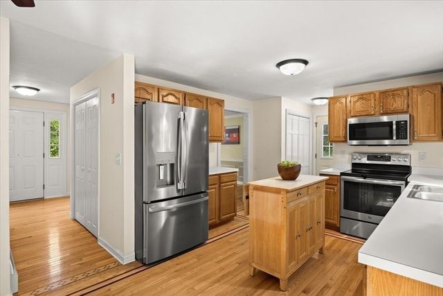 530 Chestnut Hill Road, Millville, MA 01529