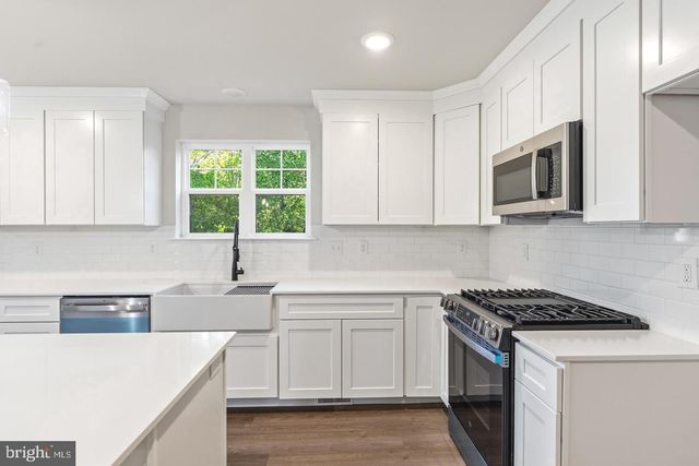 212 LOTUS AVE, Voorhees, NJ 08043