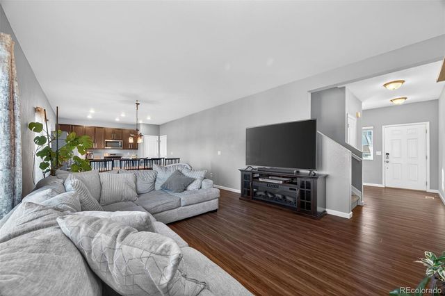 2042 Villageview Lane, Castle Rock, CO 80104