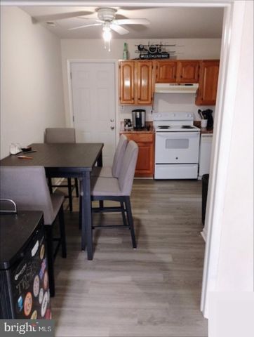67 KENNARD DR, Newark, DE 19711