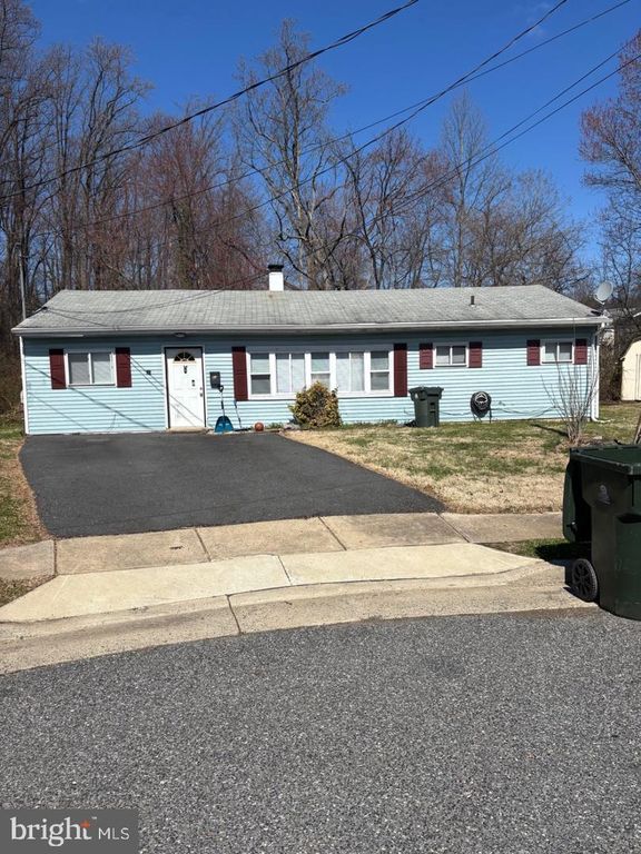 67 KENNARD DR, Newark, DE 19711