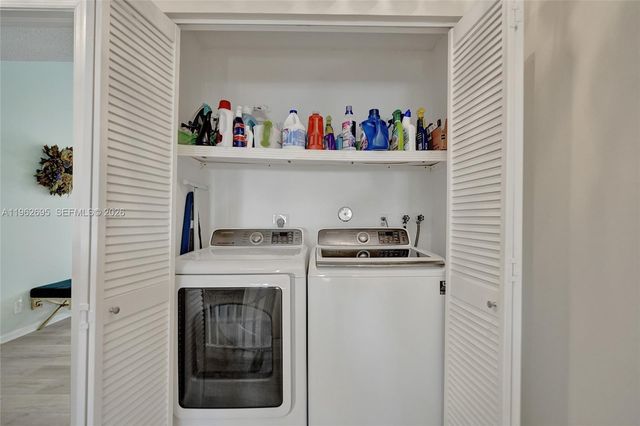 2260 W Discovery Cir W, Deerfield Beach, FL 33442