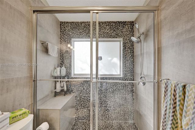 2260 W Discovery Cir W, Deerfield Beach, FL 33442