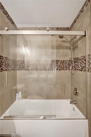 2260 W Discovery Cir W, Deerfield Beach, FL 33442