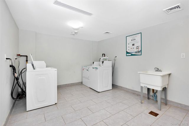 148-36 89th Avenue, Jamaica, NY 11435