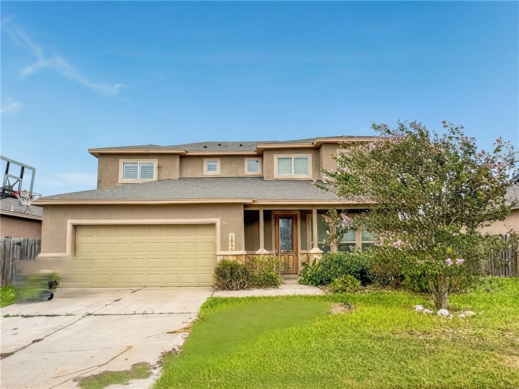 1832 Bay Landing Dr, Portland, TX 78374