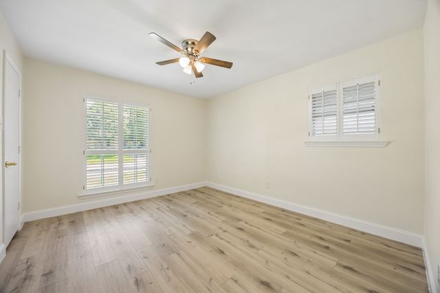 904 Shelley Drive, Arlington, TX 76012
