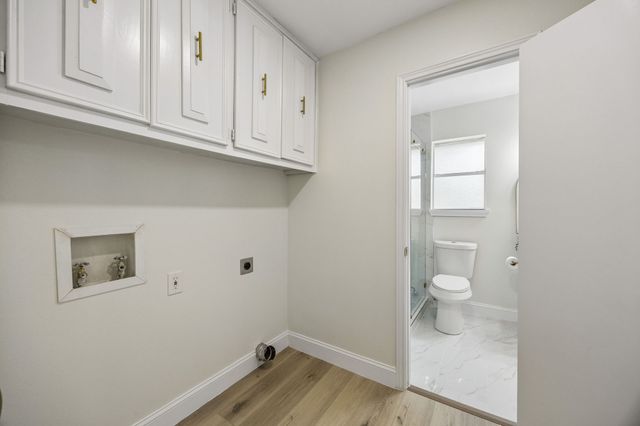 904 Shelley Drive, Arlington, TX 76012