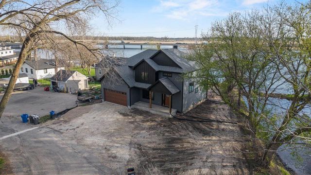 506 Interlake Drive, Monona, WI 53716
