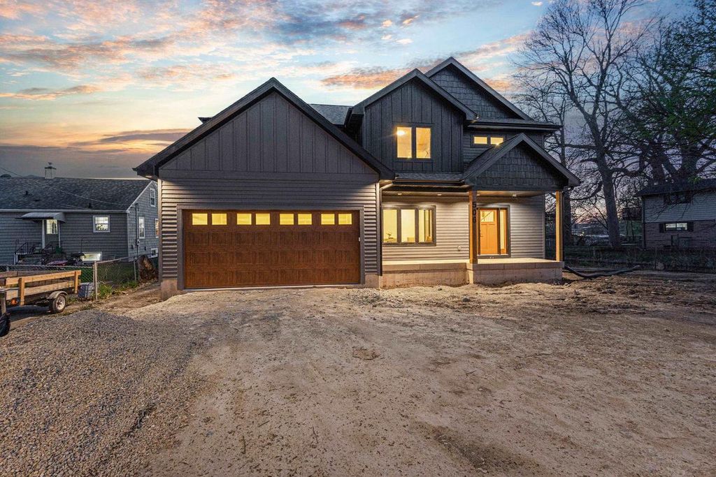 506 Interlake Drive, Monona, WI 53716