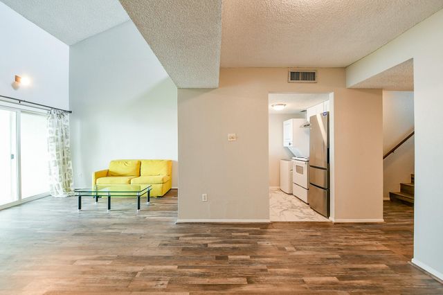 325 Carolcrest Lane 3, Livingston, TX 77351