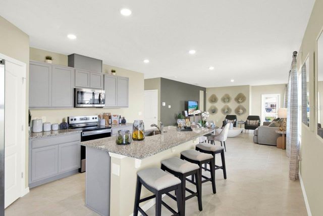 4153 GIORGIO DRIVE, Winter Haven, FL 33884